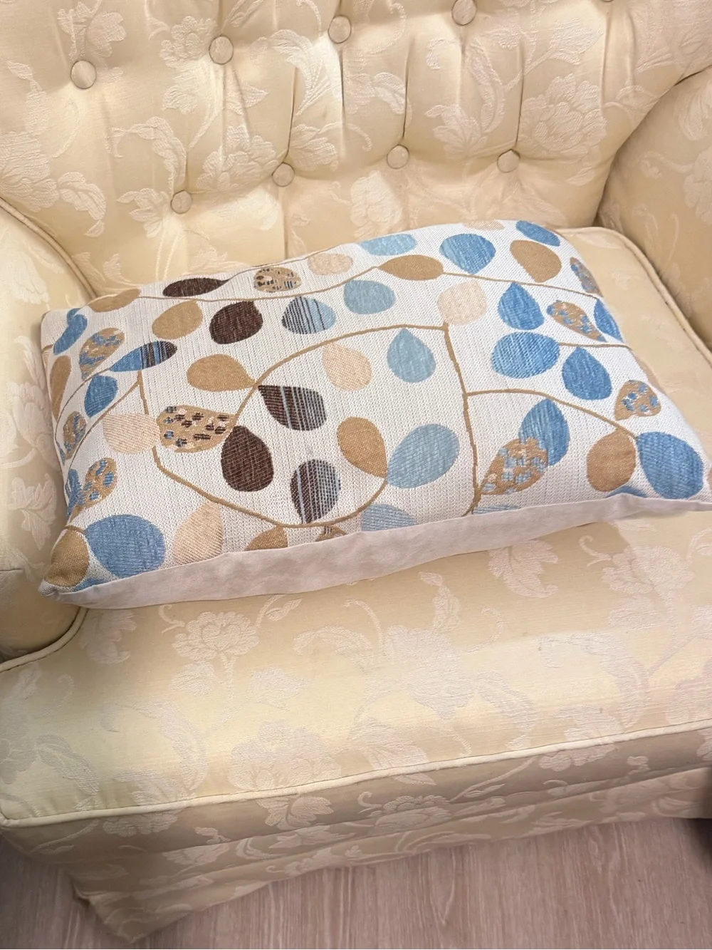 LUXURY LUMBAR BOTANICAL ACCENT PILLOW